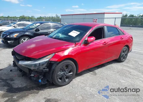2022 Hyundai Elantra Sel z USA, uszkodzony, nr VIN 5NPLS4AG0NH069940